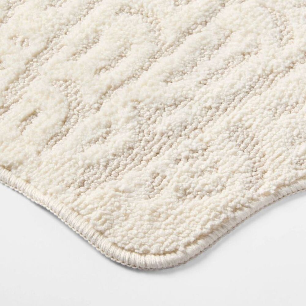 Threshold Cream Shell-Shaped Bath Mat NWT - Picture 3 of 4
